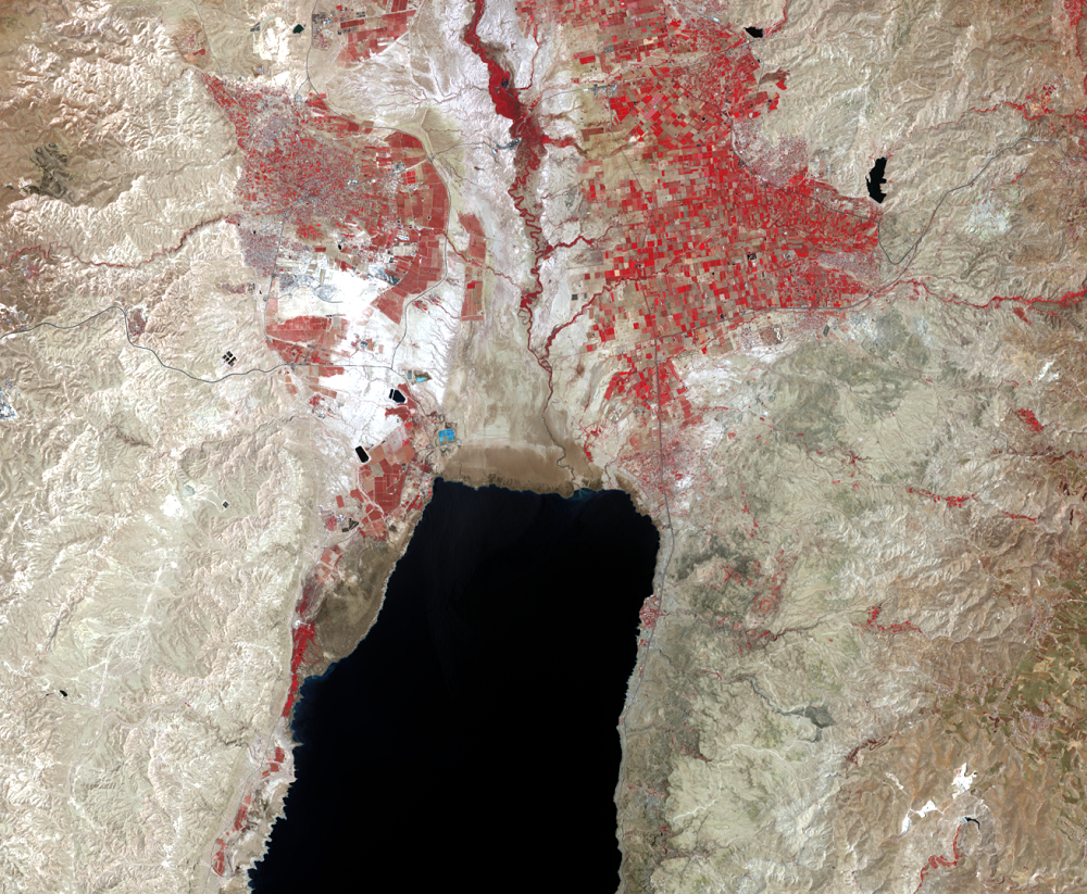 June 11, 2022, Landsat 8 (path/row 174/38) — northern Dead Sea